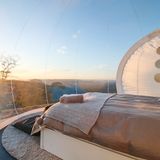 Dank der transparenten Zelthülle haben die Gäste eine 360-Grad-Perspektive in die Landschaft.