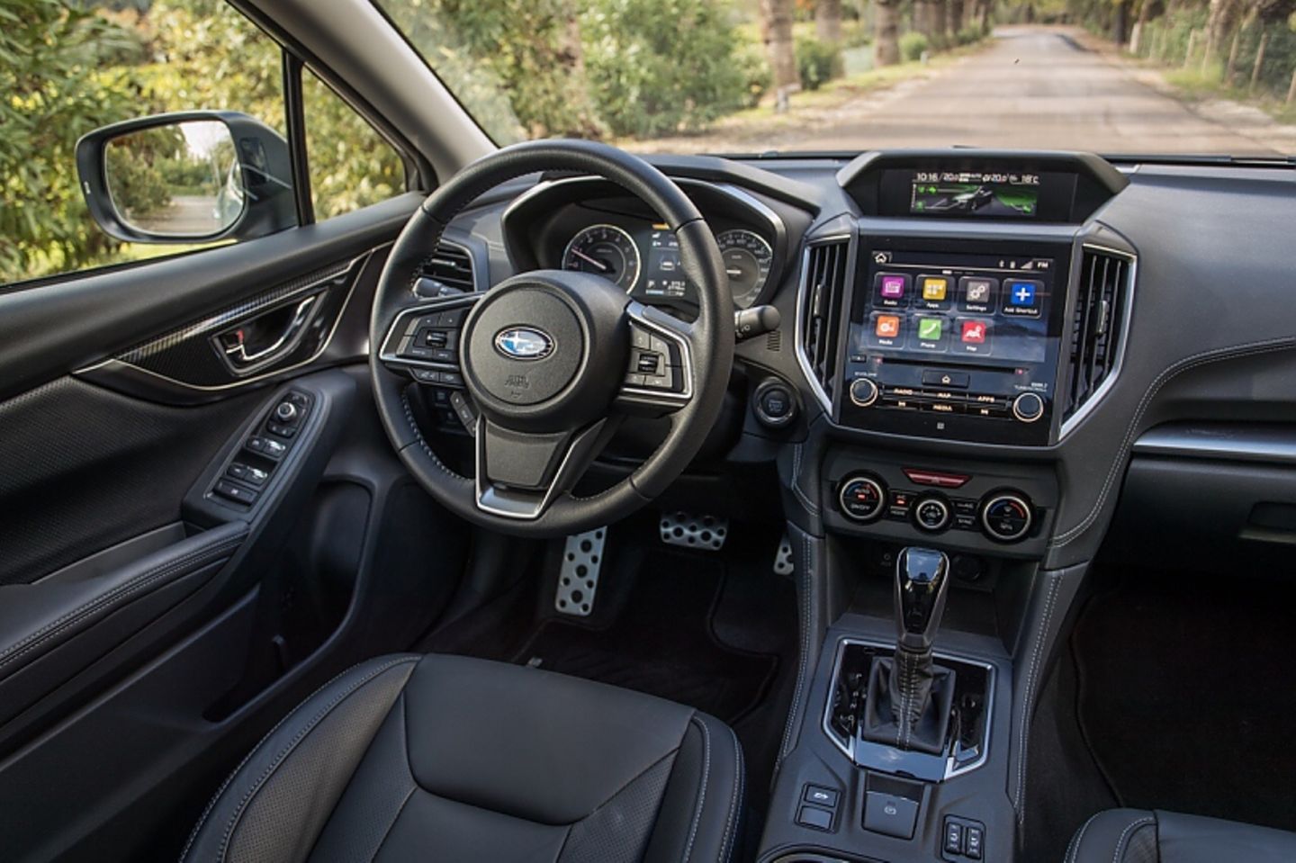 Das Cockpit im Subaru Impreza wirkt aufgeräumt