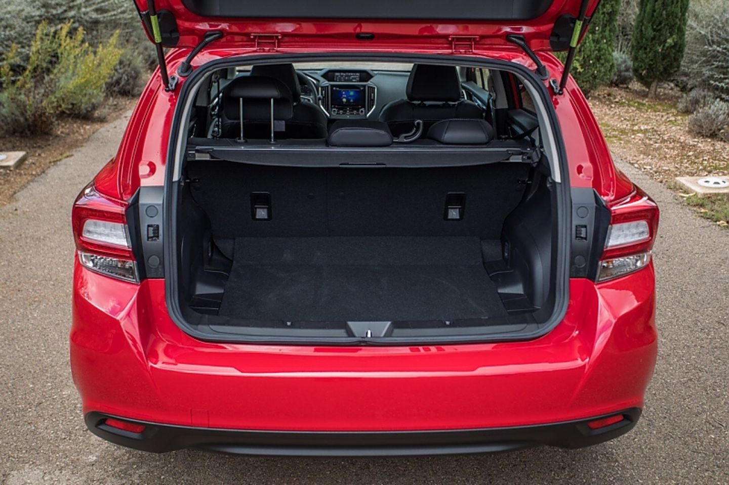 Der Kofferraum im Subaru Impreza faßt 385 Liter