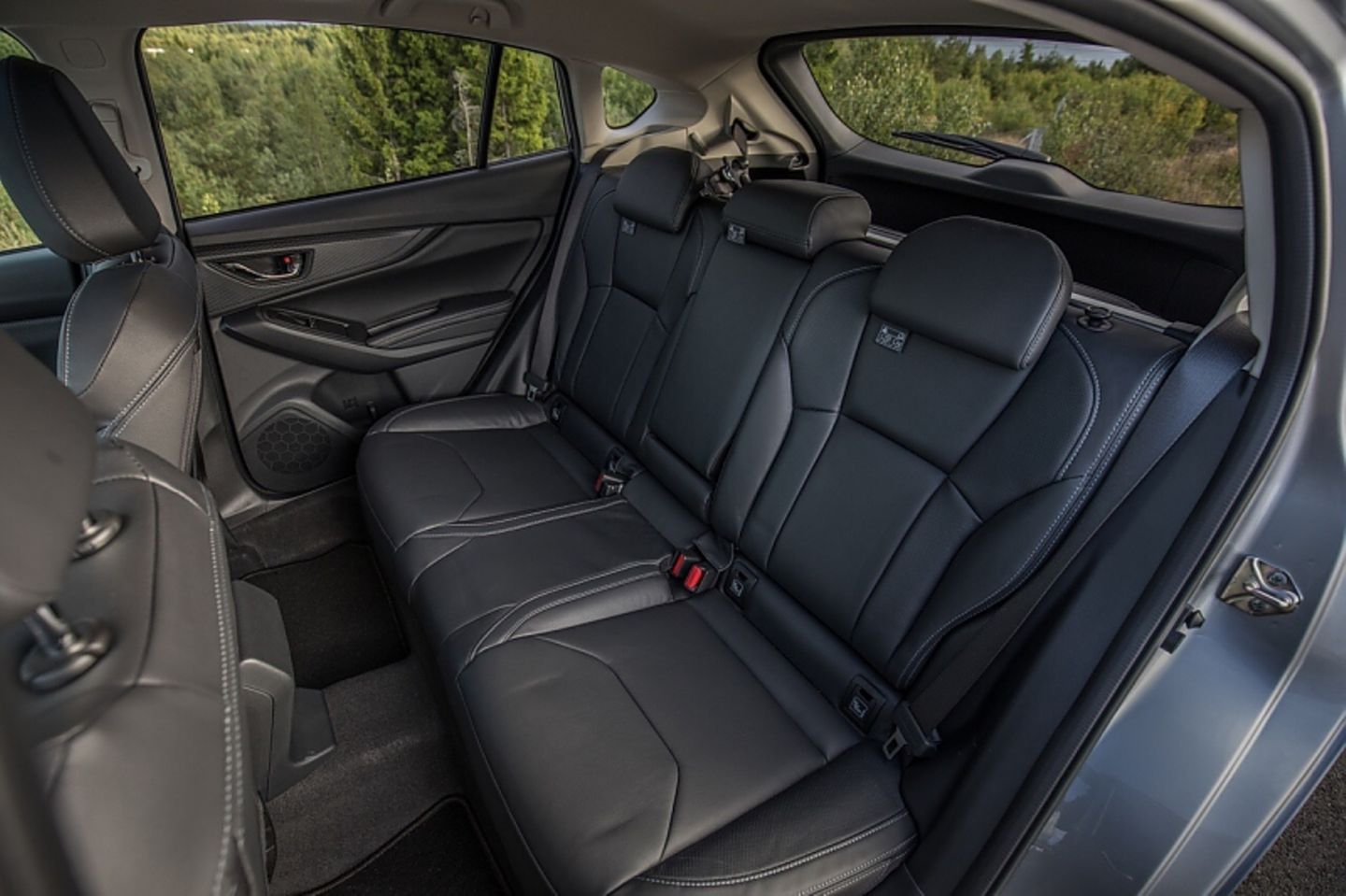 Auch hinten ist im Subaru Impreza ordentlich Platz