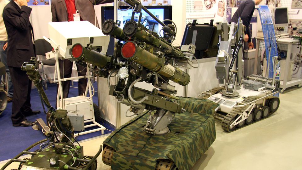 Autonome Kampfmaschinen: Der MRK-27 BT soll mit seiner schweren Bewaffnung Sturmangriffe unterstützen. Der MRK-27 BT soll mit seiner schweren Bewaffnung Sturmangriffe unterstützen.