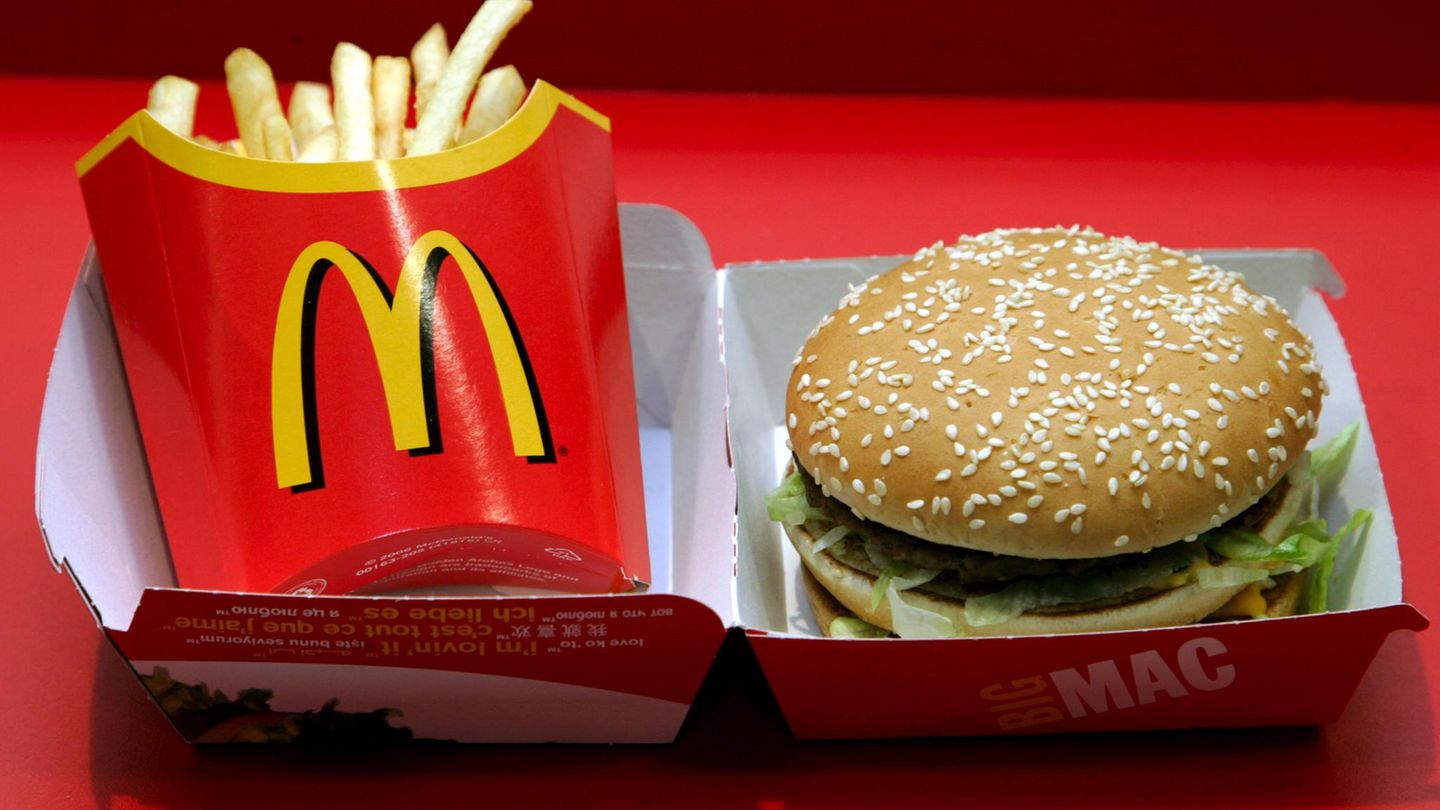 Burger und Pommes von McDonald's