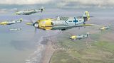 Luftschlacht um England: Eine Gruppe von Messerschmidt Bf 109E fliegt über den Ärmelkanal. Es folgte die erste große Niederlage der deutschen Luftwaffe. 