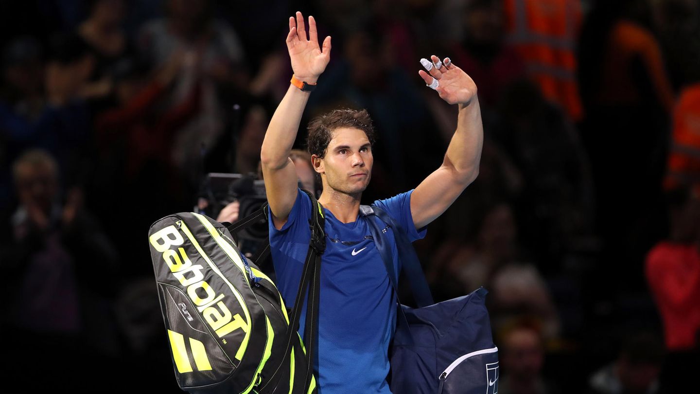 Rafael Nadal winkt seinen Fans