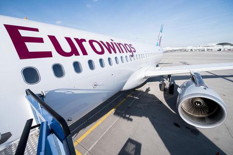 Eurowings-Maschine auf dem Rollfeld