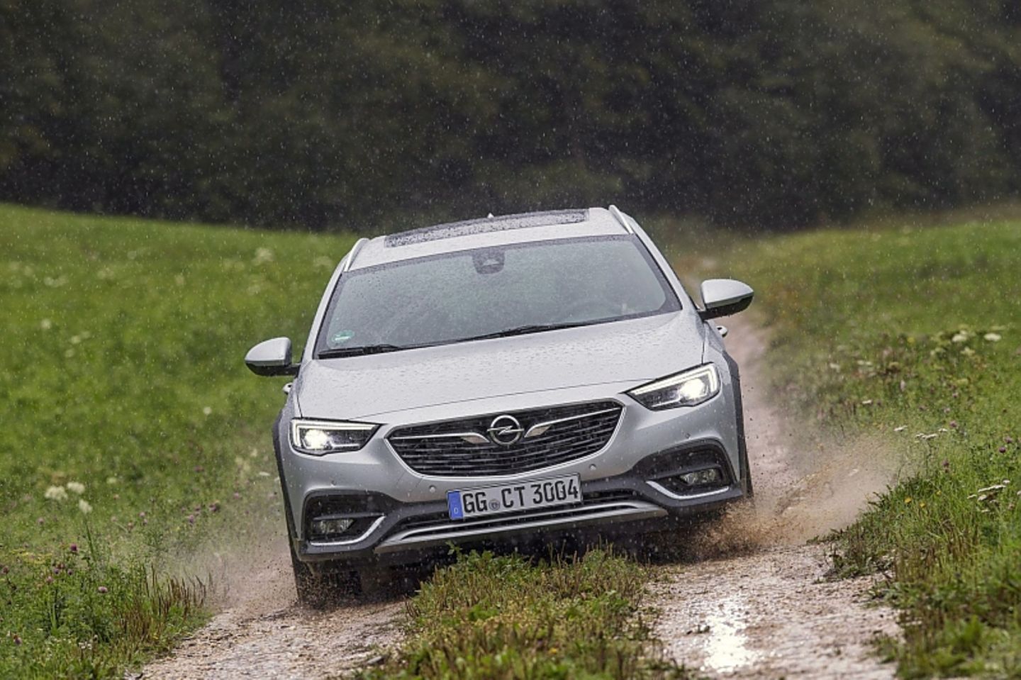 Der Allradantrieb ist beim 2.0 BiTurbo Diesel serienmäßig
