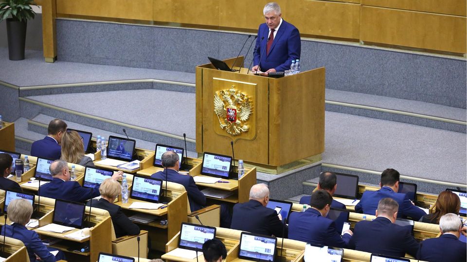 Innenminister Vladimir Kolokoltsev spricht zum Parlament in Moskau, Russland