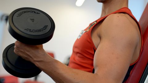 Muskeltraining: So bauen Sie mit Widerstandsbändern gezielt Ihre Muskulatur auf