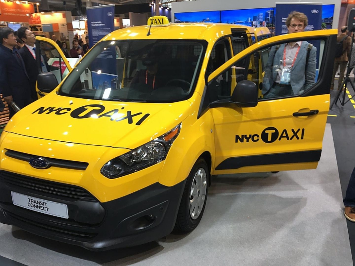 Smart City: New Yorker Taxi auf dem NY-Stand