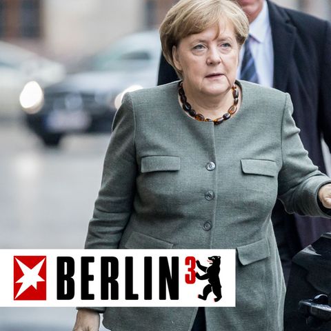 Angela Merkel Berlin hoch drei
