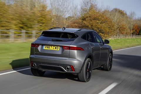 Das Heck ist der Jaguar-Formensprache entnommen