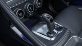 Die Neungangautomatik bremst die Motoren ein