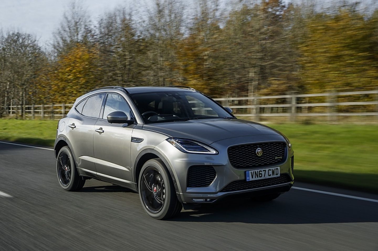 Der Jaguar E-Pace ist 4,40 Meter lang