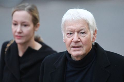 Anton Schlecker