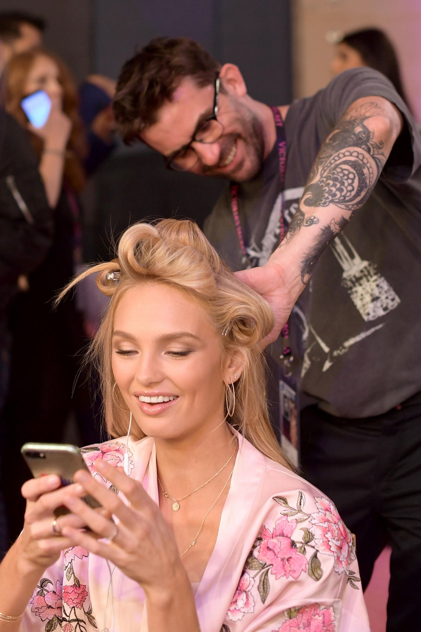 Candice Swanpoel Backstage bei der Victoria's Secret Fashion Show in Shanghai