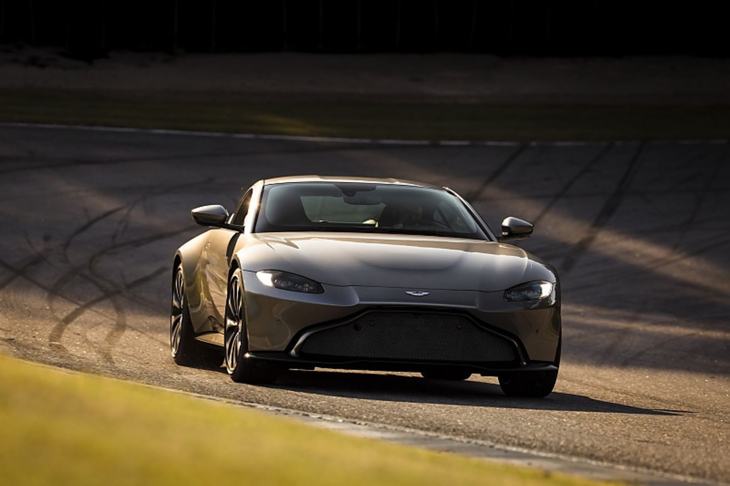 Ein E-Differential sorgt erstmals bei Aston Martin für Traktion