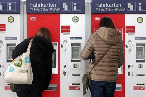 Fahrkartenkauf im Essener Hauptbahnhof