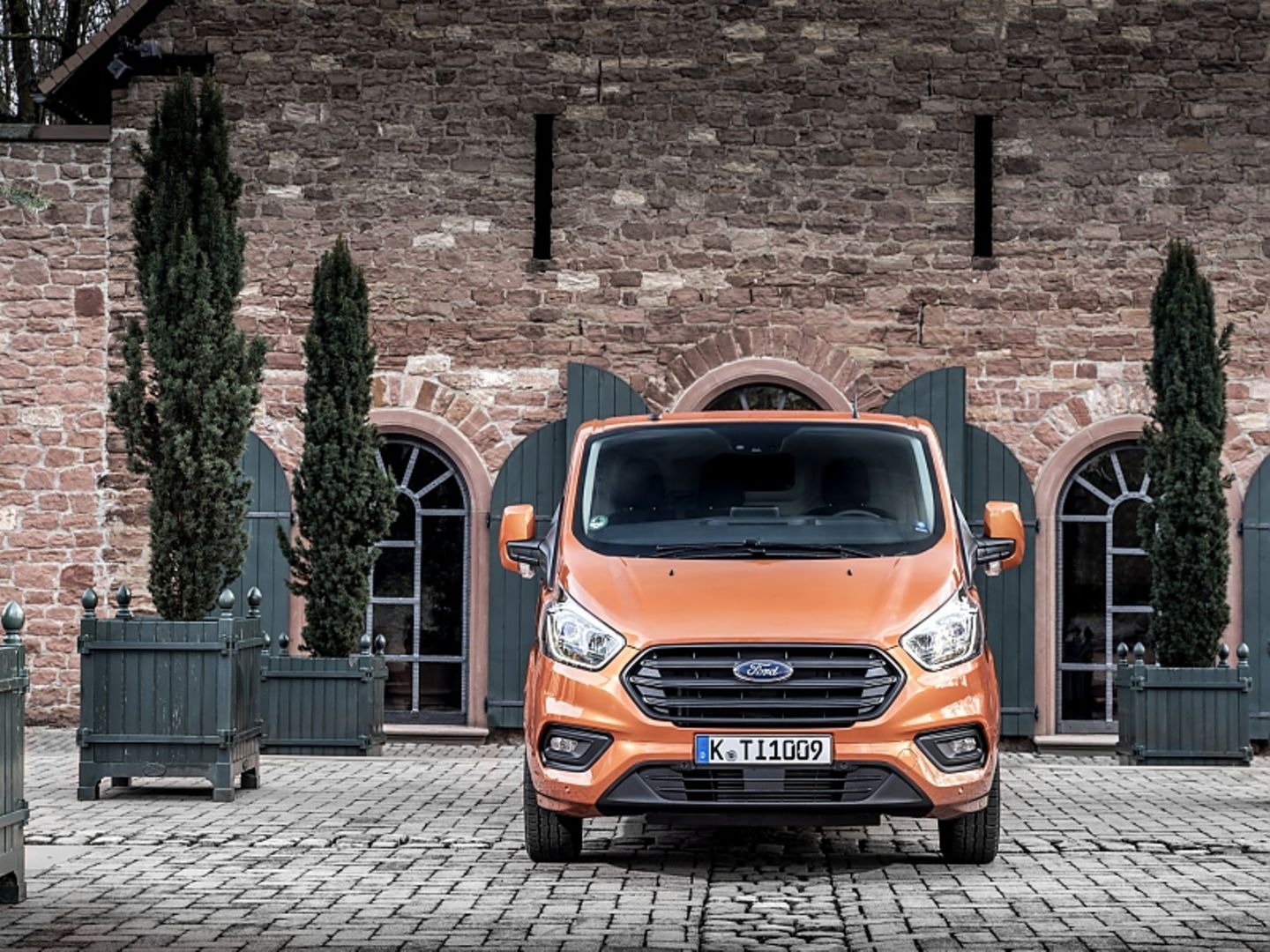 Ford Transit Custom 2.0 TDCi - neues Gesicht