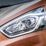 Ford Transit Custom 2.0 TDCi - Xenonlicht kostet 900 Euro Aufpreis