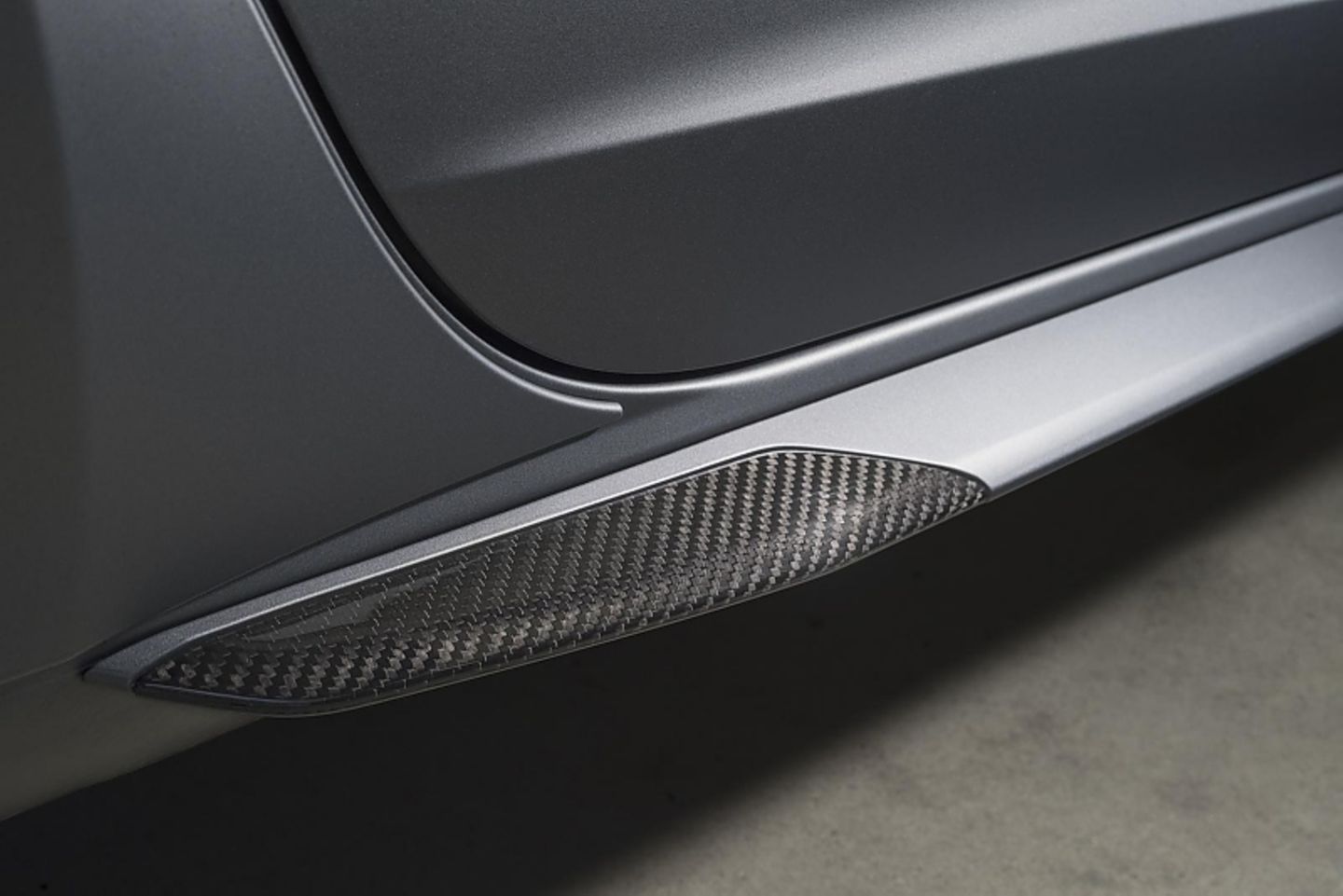 Carbonapplikationen sind rund um am Seat Leon Cupra R zu finden
