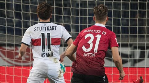 Tor durch Asano - VfB Stuttgart holt bei Hannover 96 den ersten Auswärtspunkt
