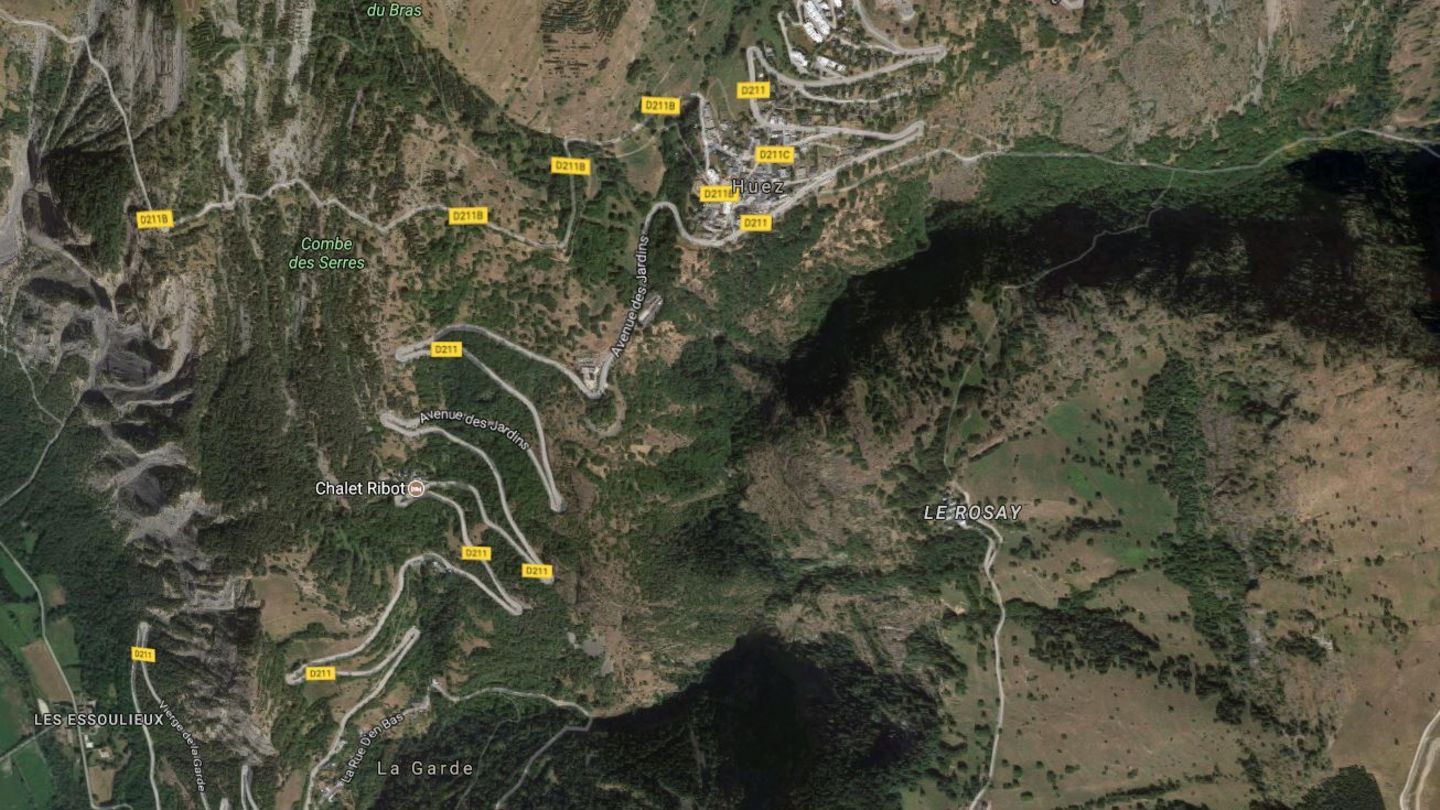 Der Ort des Busunfalls: Die D211 bei Alpe d'Huez