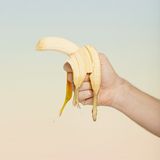 "Ich achte auf meine Hände, aber das schränkt mein Leben nicht ein. Wenn ich Feuerholz oder so etwas tragen muss, dann ziehe ich spezielle Handschuhe an." 