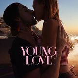 Das ist das Cover vom Bildband "Young Love", auf dem ein küssendes Paar zu sehen ist.