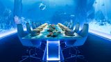Sublimotion, Ibiza  Dieses Restaurant zählt wirklich zum teuersten Restaurant der Welt, denn für ein 20-Gänge-Menü muss man 1500 Euro hinlegen. Kein Schnäppchen. Der Sternekoch Paco Roncero verbindet Essen, Kunst und Technologie. 