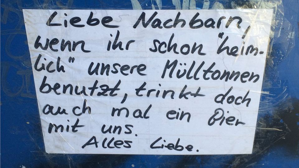 "Notes of Berlin"-Kalender 2018: Herzerwärmende Ampel-Gesuche und bissige Botschaften an die Nachbarn