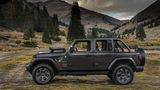 Auch einen Jeep Wrangler Sahara wird des geben