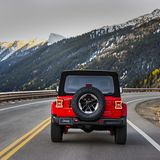 Die Fünflenker-Hinterachse erhöht den Fahrkomfort