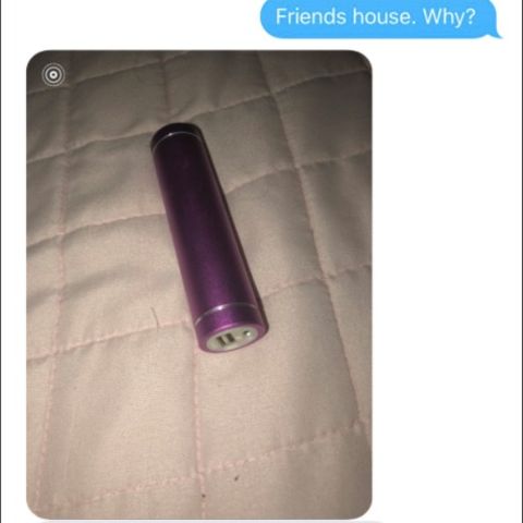 Der Textverlauf eines Vater und einer Tochter. Der Vater glaubt einen Vibrator gefunden zu haben.