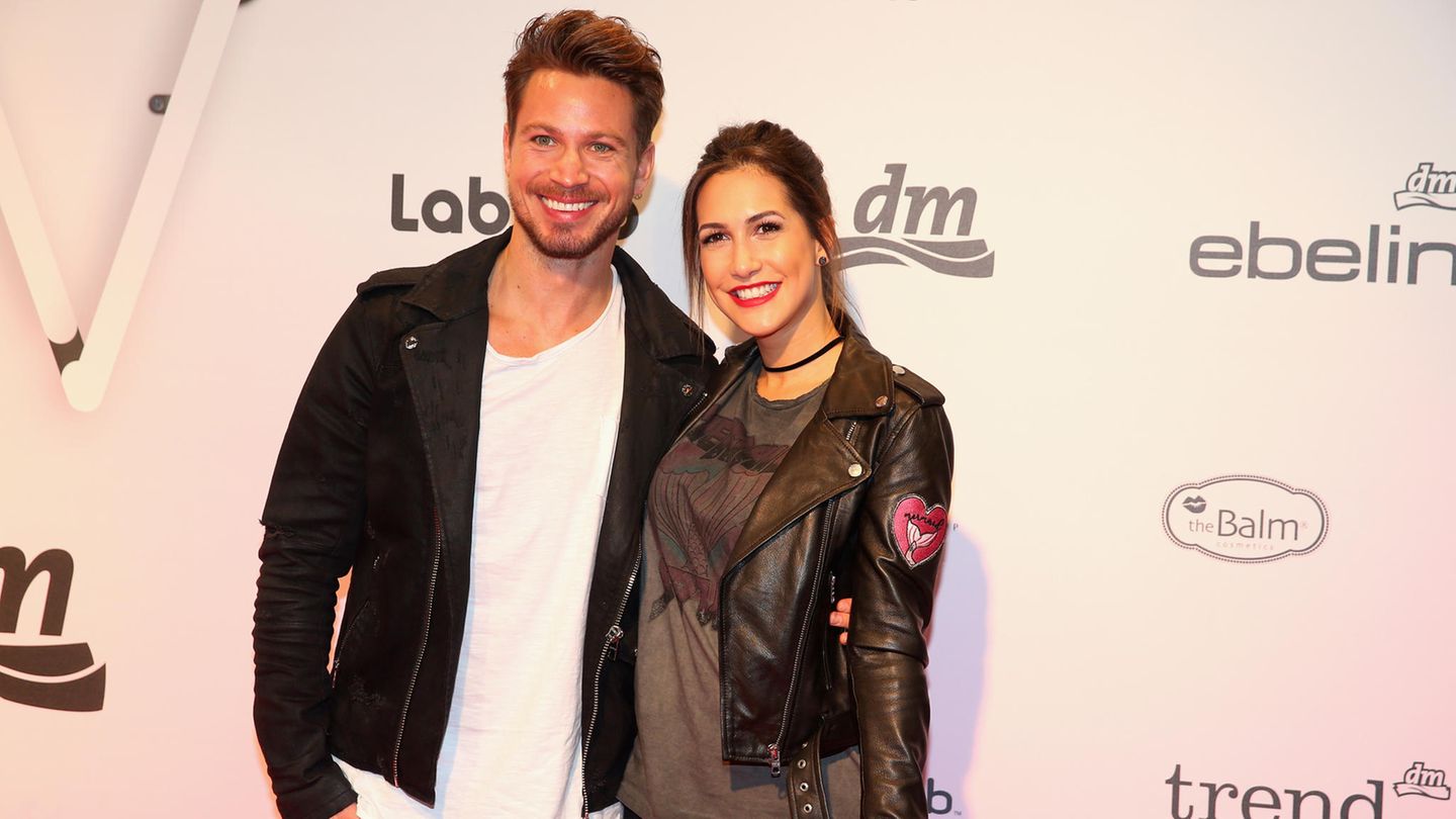 Jahresrückblick 2017: Promis im Liebesglück Der "Bachelor" Sebastian Pannek und Clea Lacy