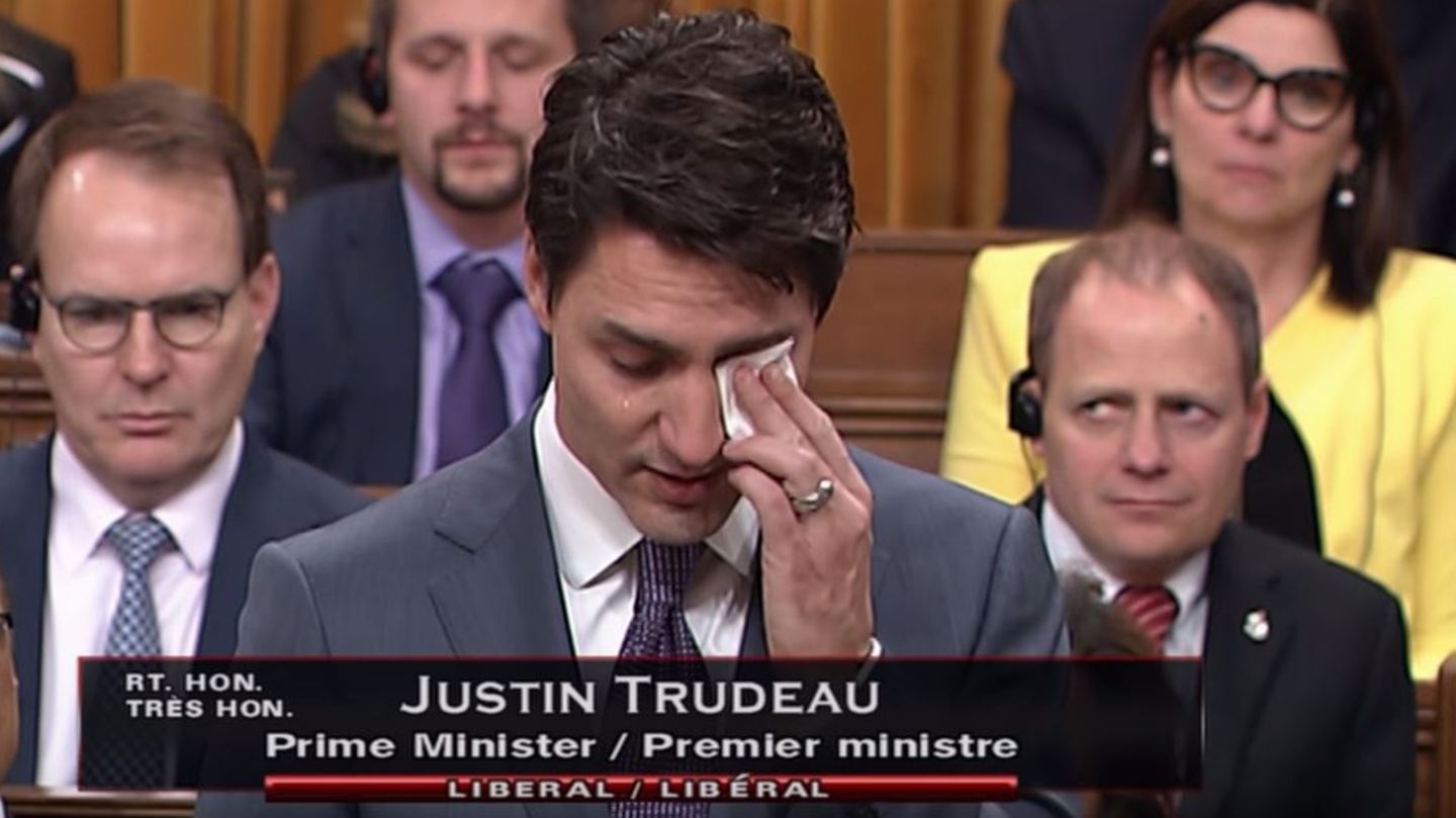 Justin Trudeau entschuldigt sich unter Tränen bei Homosexuellen in