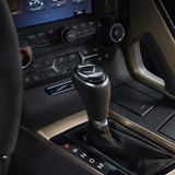 Als Getriebe stehen eine manuell Siebengang-Schaltung und einer Achtgang-Automatik zur Auswahl