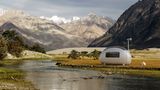 Durch Wind- und Sonnenenergie soll die Ecocapsule weitgehend autark sein und ein Leben in Regionen ohne Infrastruktur ermöglichen. 