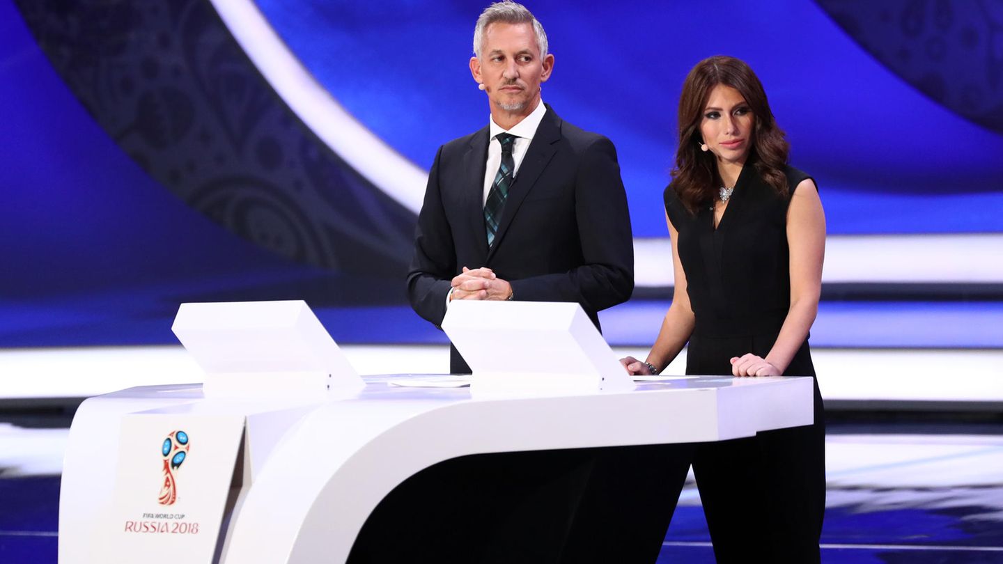 WM-Auslosung in Moskau: Garry Lineker und Maria Komandnaja moderierten