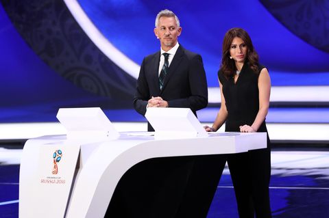 WM-Auslosung in Moskau: Garry Lineker und Maria Komandnaja moderierten