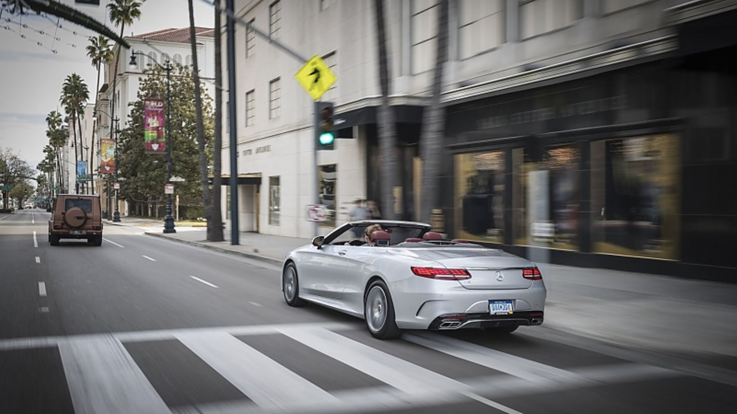 Mercedes S 560 Cabrio - eleganter Auftritt in Beverly Hills