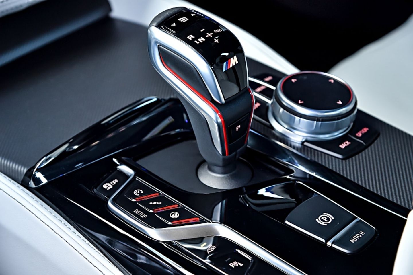 BMW M5 - geschaltet wird per Achtgangautomatik