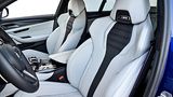 BMW M5 - viel Seitenhalt durch die Sportstühle