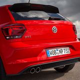 Neue LED-Leuchten bestimmen neben dem Heckspoiler die Rückansicht des VW Polo GTI 2018