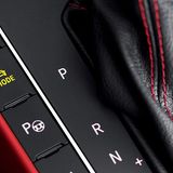 Die Einstellleiste neben dem DSG-Hebel im VW Polo GTI 2018