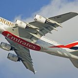 A380-Verwirbelung bringt Business-Jet fast zum Absturz    März 2017: Ein deutscher Privatjet war auf dem Weg von den Malediven nach Abu Dhabi in die Wirbelschleppe eines entgegenkommenden Airbus A380 geraten - mit heftigen Folgen: Die Maschine geriet ins Trudeln, verlor dramatisch an Höhe und musste im Oman notlanden. Es gab mehrere Verletzte. Anschließend musste der Privatjet abgeschrieben werden. Mehr über den Totalverlust ohne Zusammenstoß lesen Sie hier.