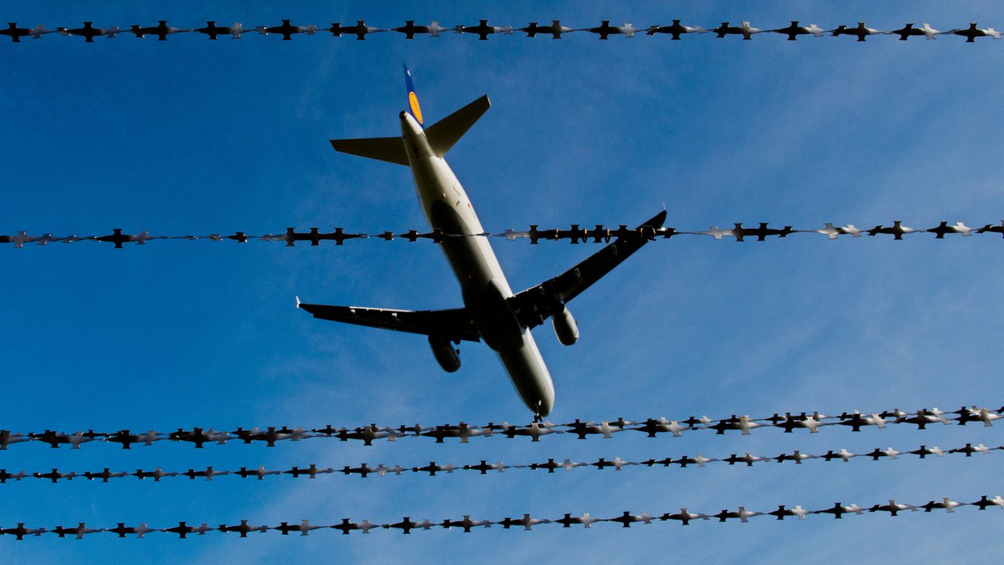 Manchmal verlaufen Abschiebungen leise, ohne Protest