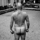 "Naked Britain" - Nudismus in der heutigen Gesellschaft