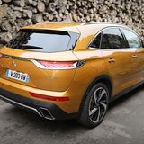 DS 7 Crossback hat eine recht hohe Ladekante