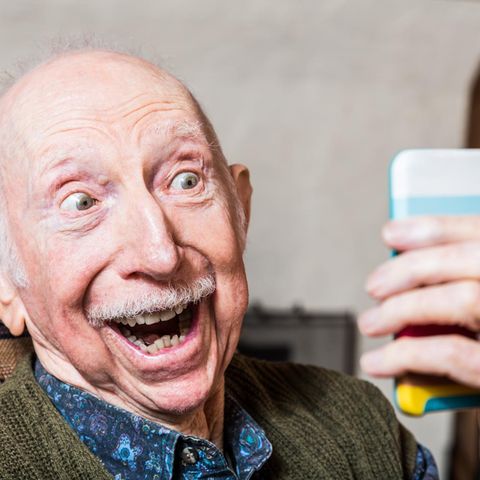 Das Smartphone hat meine Eltern wieder zu Teenies gemacht