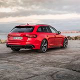 Audi RS4 Avant - die ausgestellten Backen stehen ihm gut